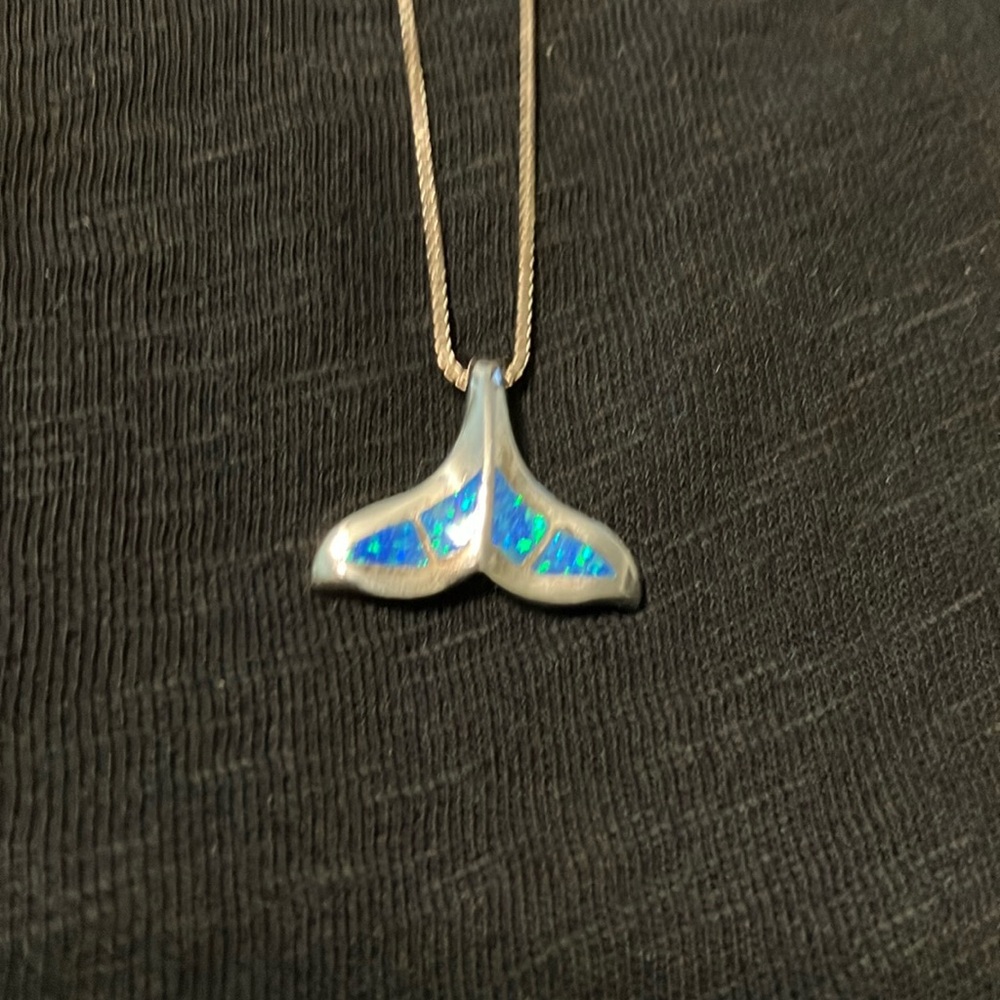 Whale’s Tail necklace